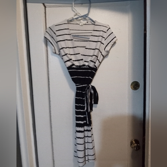 "JANE LAMERTON" LADIES DRESS - Picture 3 of 16